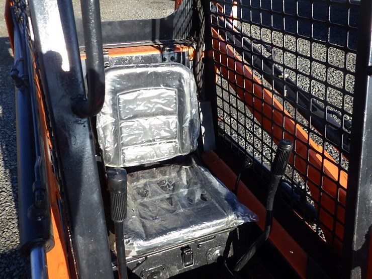 toyota-3sdk-skid-steer-loader-image-16