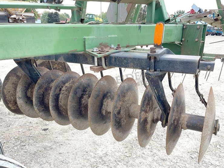 john-deere-235-image-20