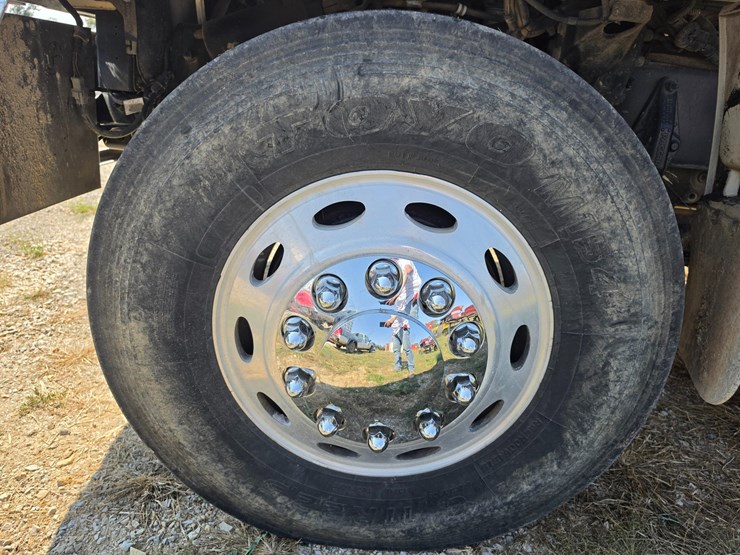 2012-peterbilt-382-image-108