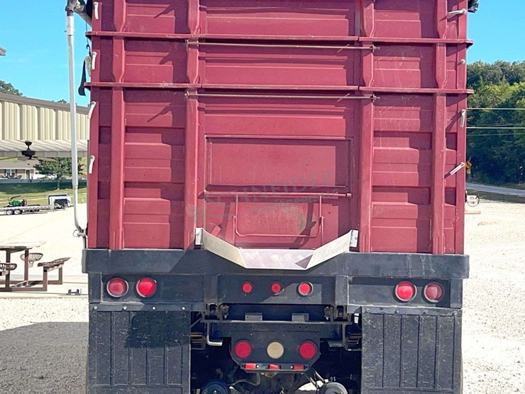 1989-freightliner-tandem-axle-grain-truck-image-9