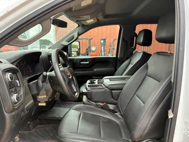 2022-gmc-sierra-3500hd-image-7