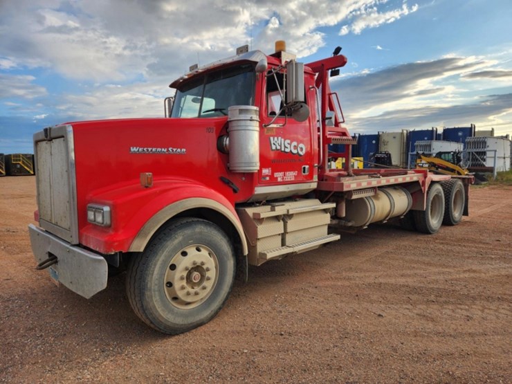 2011-western-star-4900-image-1