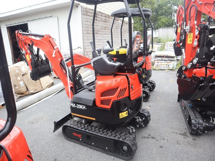 tpm-20kh-mini-excavator-image-5