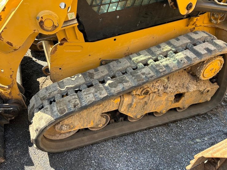 caterpillar-249d-image-10