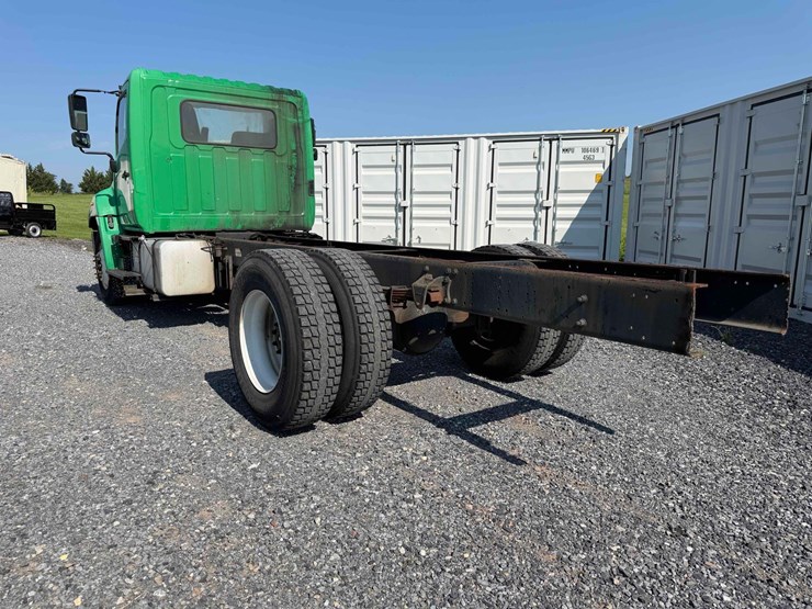 2013-hino-338-image-3