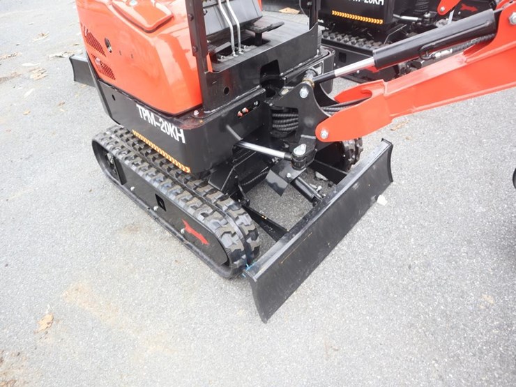 tpm-20kh-mini-excavator-image-8