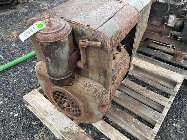 wisconsin-4-cylinder-power-unit-image-1