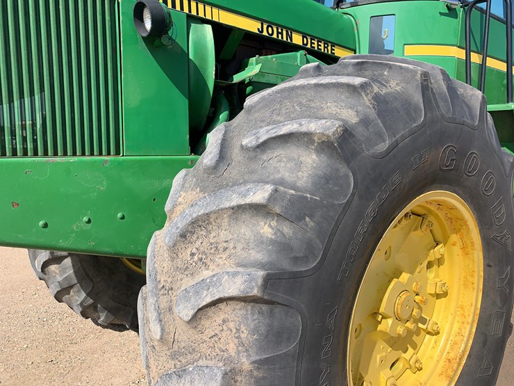john-deere-8640-image-15