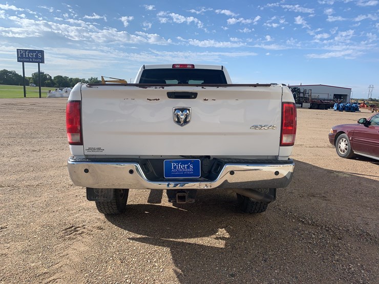 2017-dodge-2500-image-6