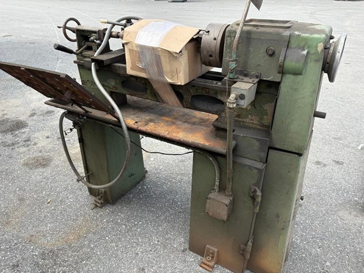 lathe-w/parts-&-manual-image-4