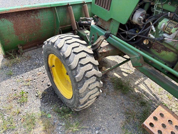 john-deere-1050-image-13