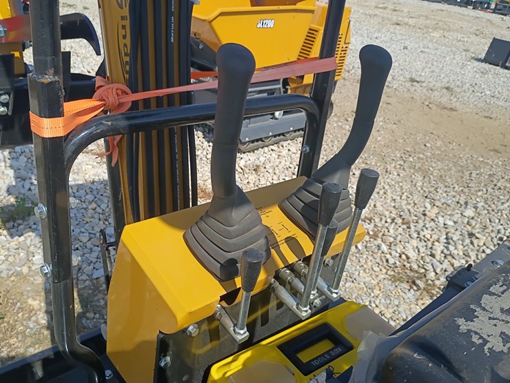 #26902-•-2026-cfg-h12r-mini-excavator-image-22