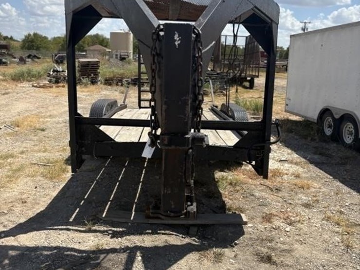 l2---16'-gooseneck-trailer-image-12