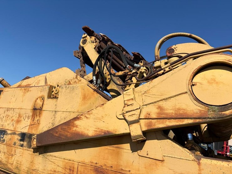 caterpillar-615-image-18