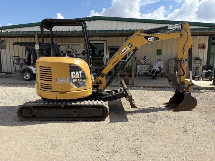 2019-caterpillar-303-image-2