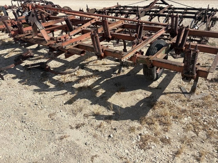 l2---3pt-oliver-chisel-plow-image-3