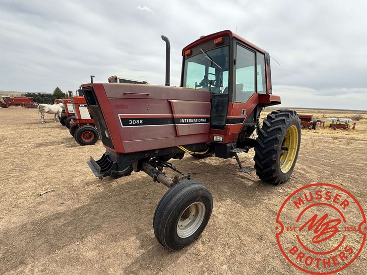 1991-john-deere-4755-image-1