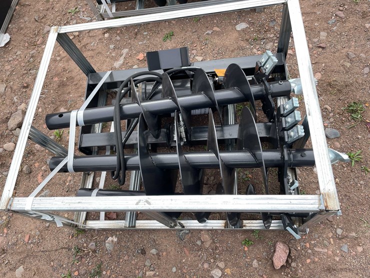 #5140-•-2026-jct-skid-steer-hydraulic-auger-drive-and-(3)-bits-image-3