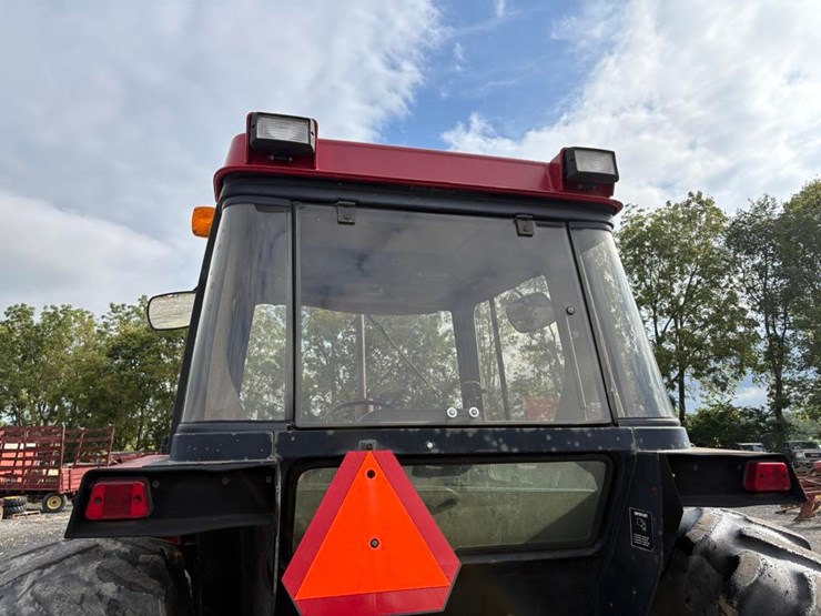 case-ih-685-image-17