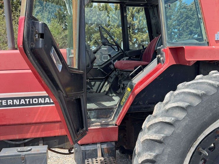 1991-john-deere-4755-image-32