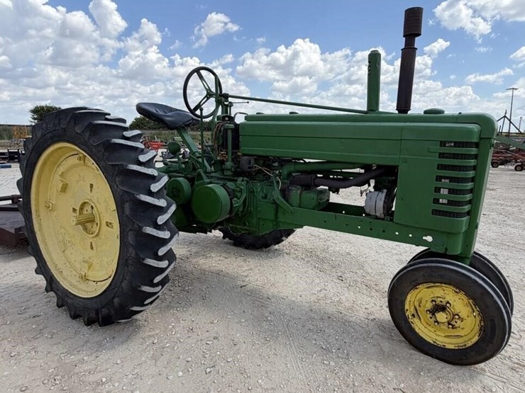 john-deere-model-b-image-4