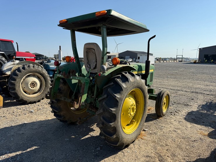 john-deere-1050-image-3