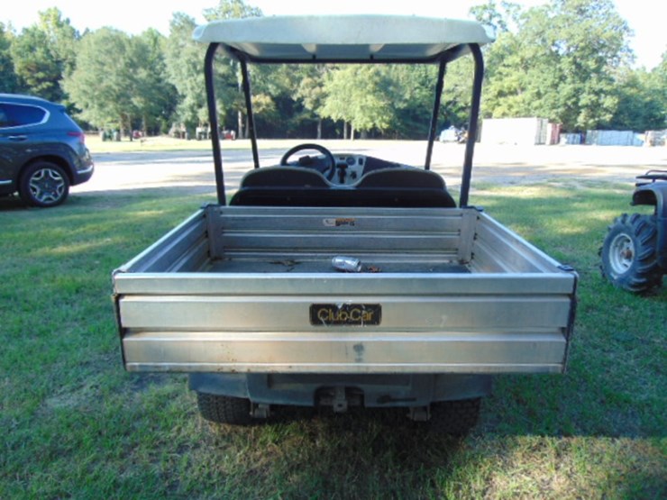2017-club-car-carryall-300-image-3