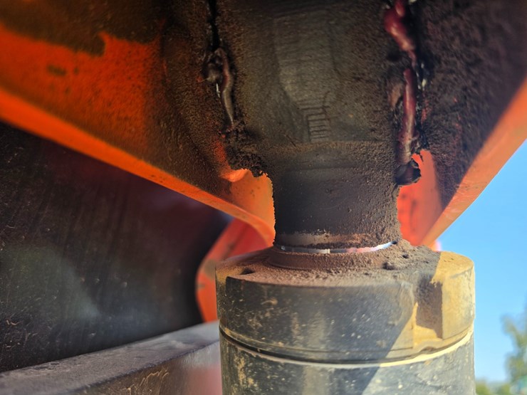 2024-kubota-svl97-2-image-75