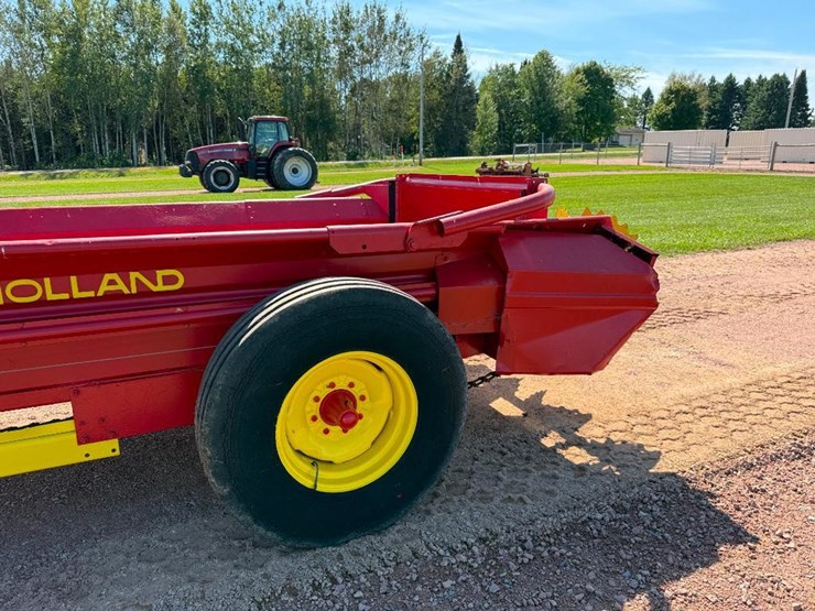 new-holland-520-image-14