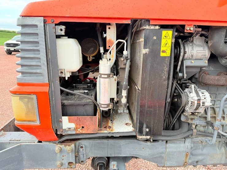 kubota-m120-image-31