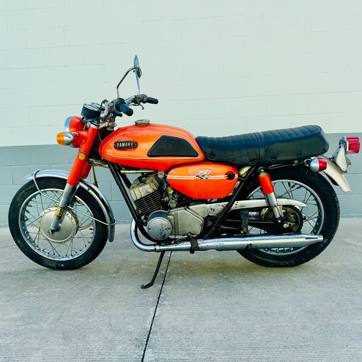 #1082A • 1969 YAMAHA R3 GRAND PRIX