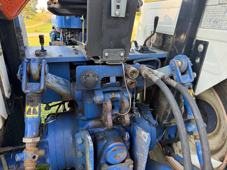 farmtrac-70-image-6