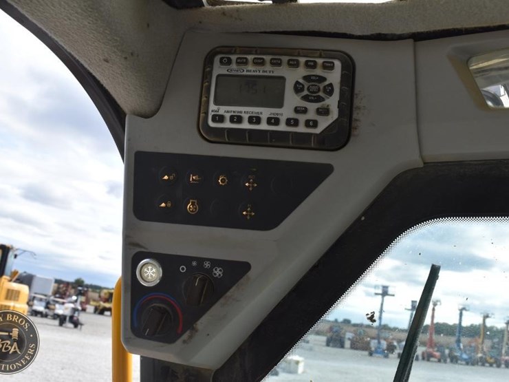 2021-jcb-270t-image-41