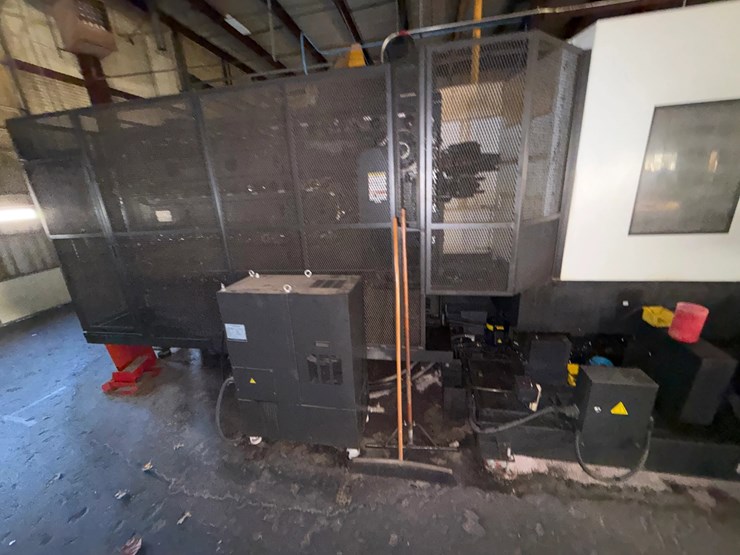 2018-hyundai-wia-kh63g-horizontal-cnc-machining-center-image-11