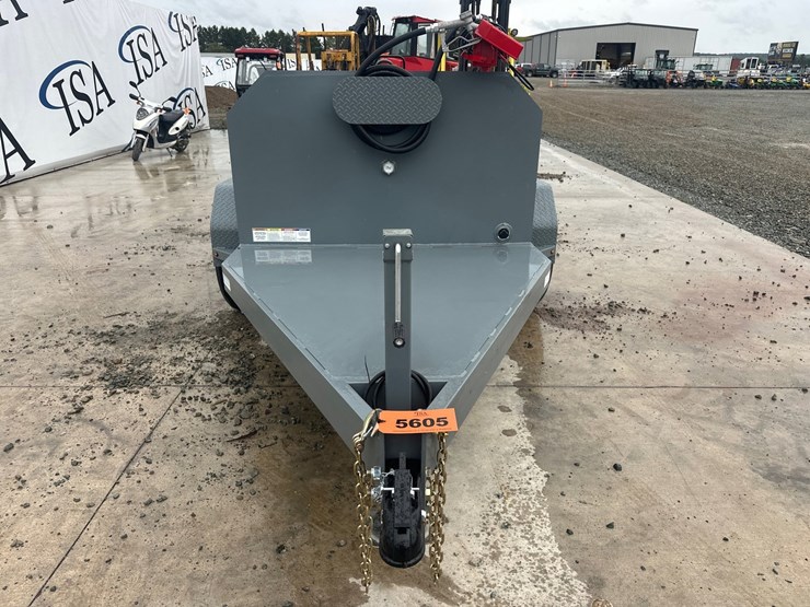 #5605-•-unused-x-star-750-gallon-fuel-trailer-image-8