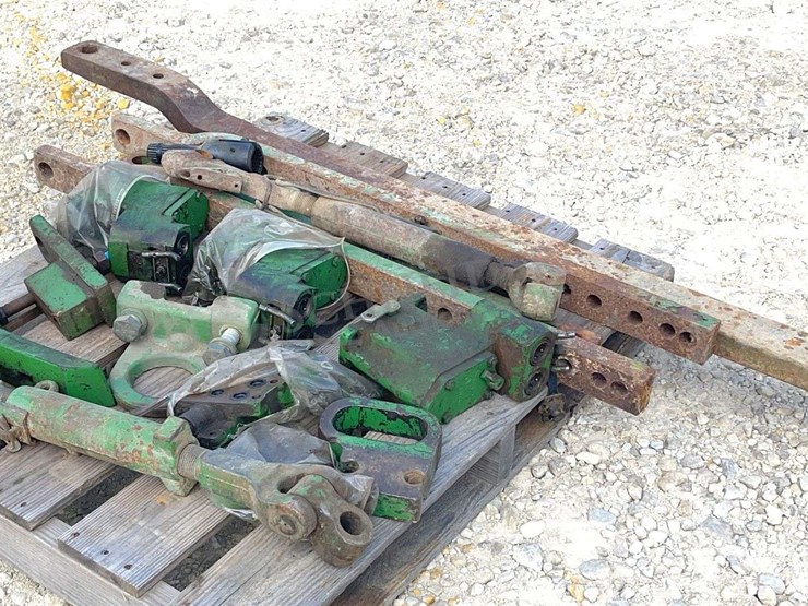 group-of-misc.-jd-tractor-parts-image-3