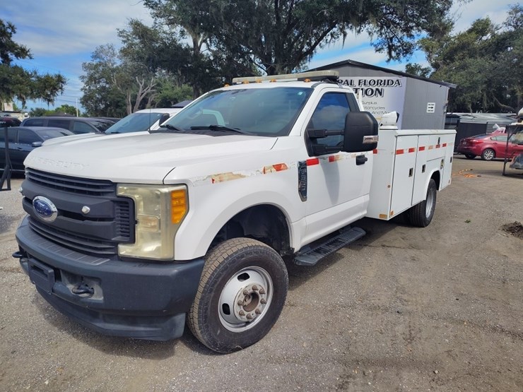 2017-ford-f350-image-2