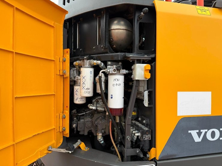 volvo-ecr145el-image-43