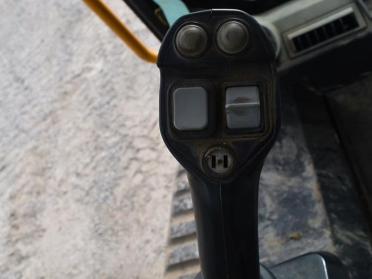 2021-jcb-270t-image-42