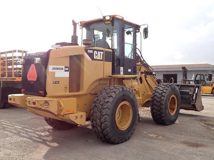 2011-caterpillar-930h-image-3