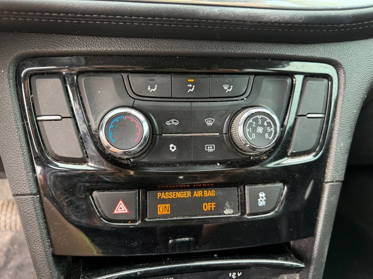 2018-buick-encore-image-24