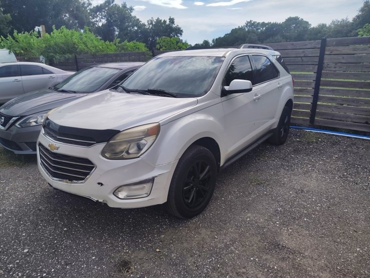 2016-chevrolet-equinox-image-2