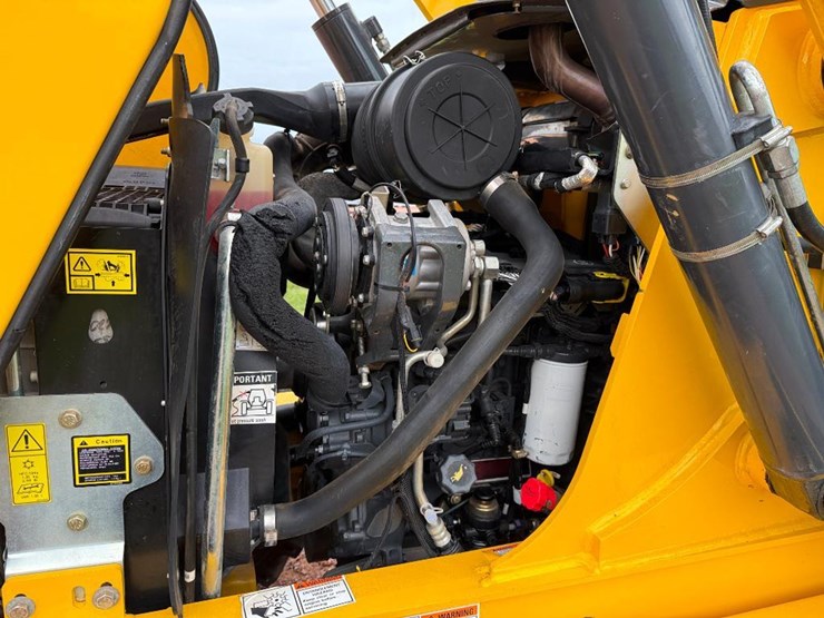 new-holland-b75d-image-38