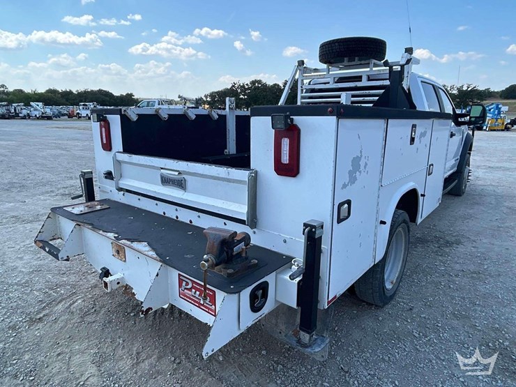 2021-ford-f450-image-3