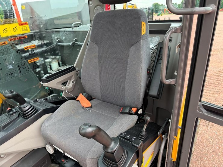 volvo-ecr145el-image-57