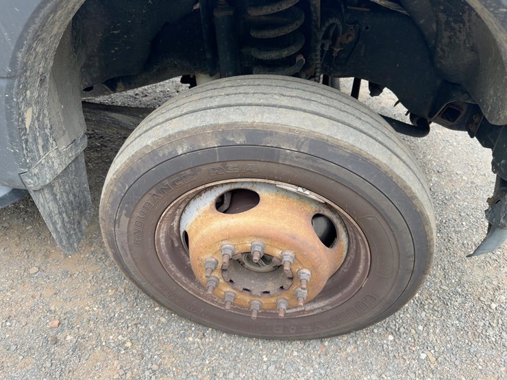 2018-ford-f550-xl-image-8