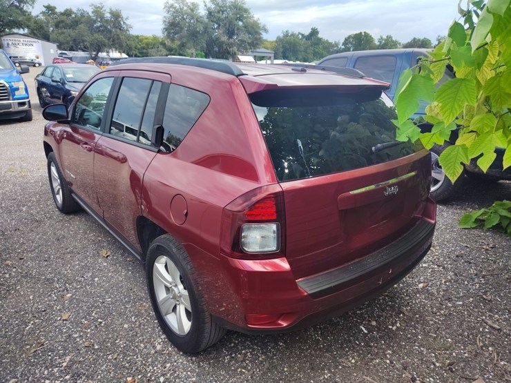 2016-jeep-compass-image-3