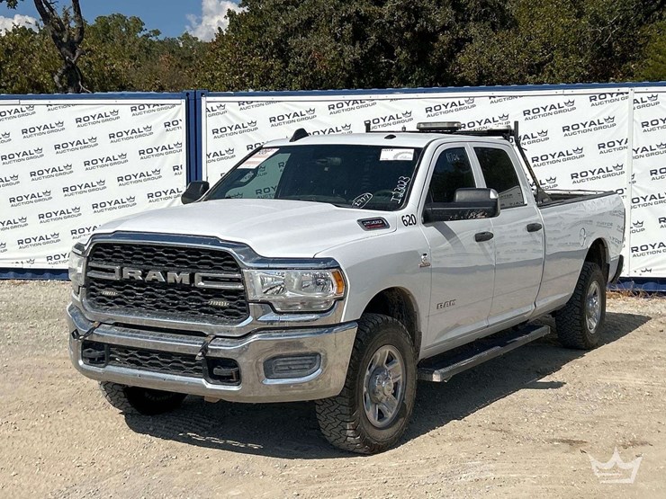 2022-dodge-2500-image-1