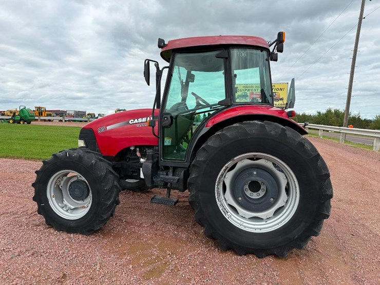 case-ih-farmall-95-image-6