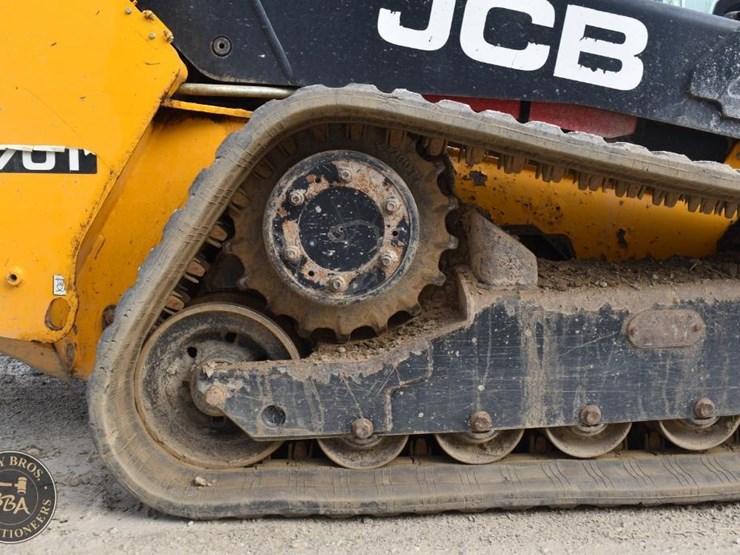 2021-jcb-270t-image-31